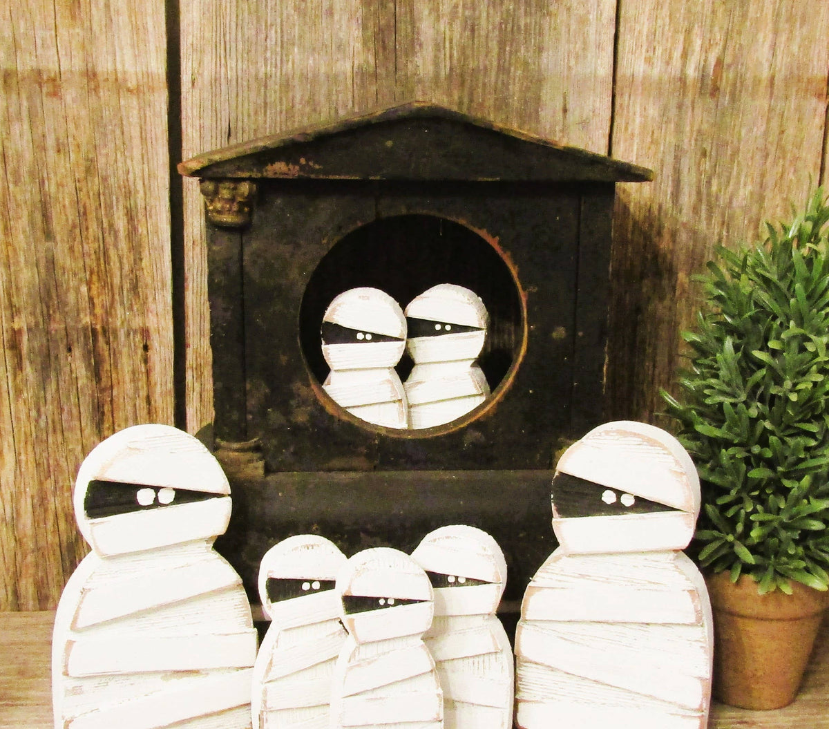 7 Inch Wood Mummy Halloween Decor