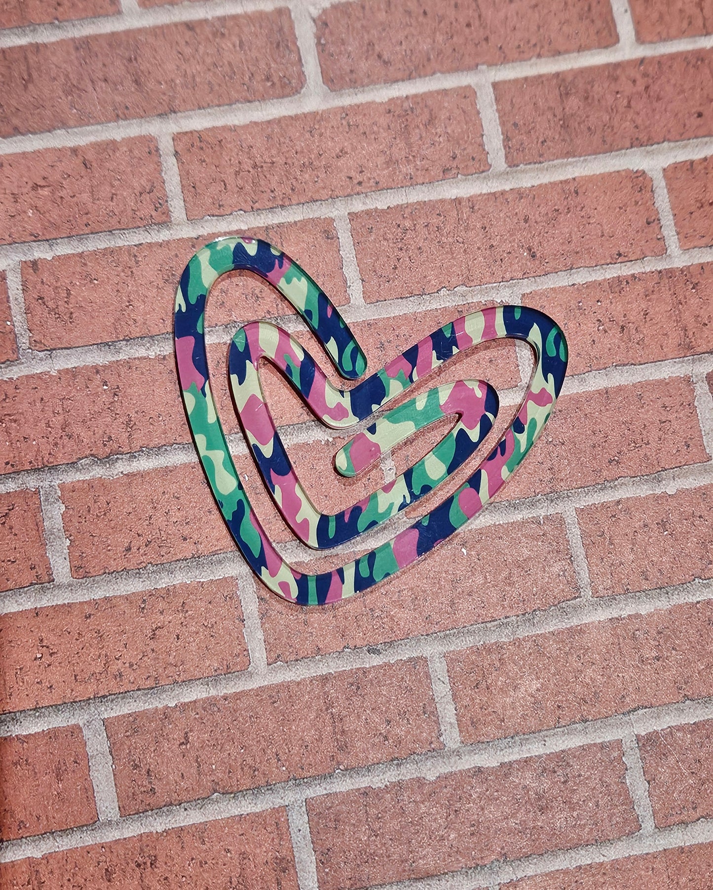 Camouflage heart paperclip