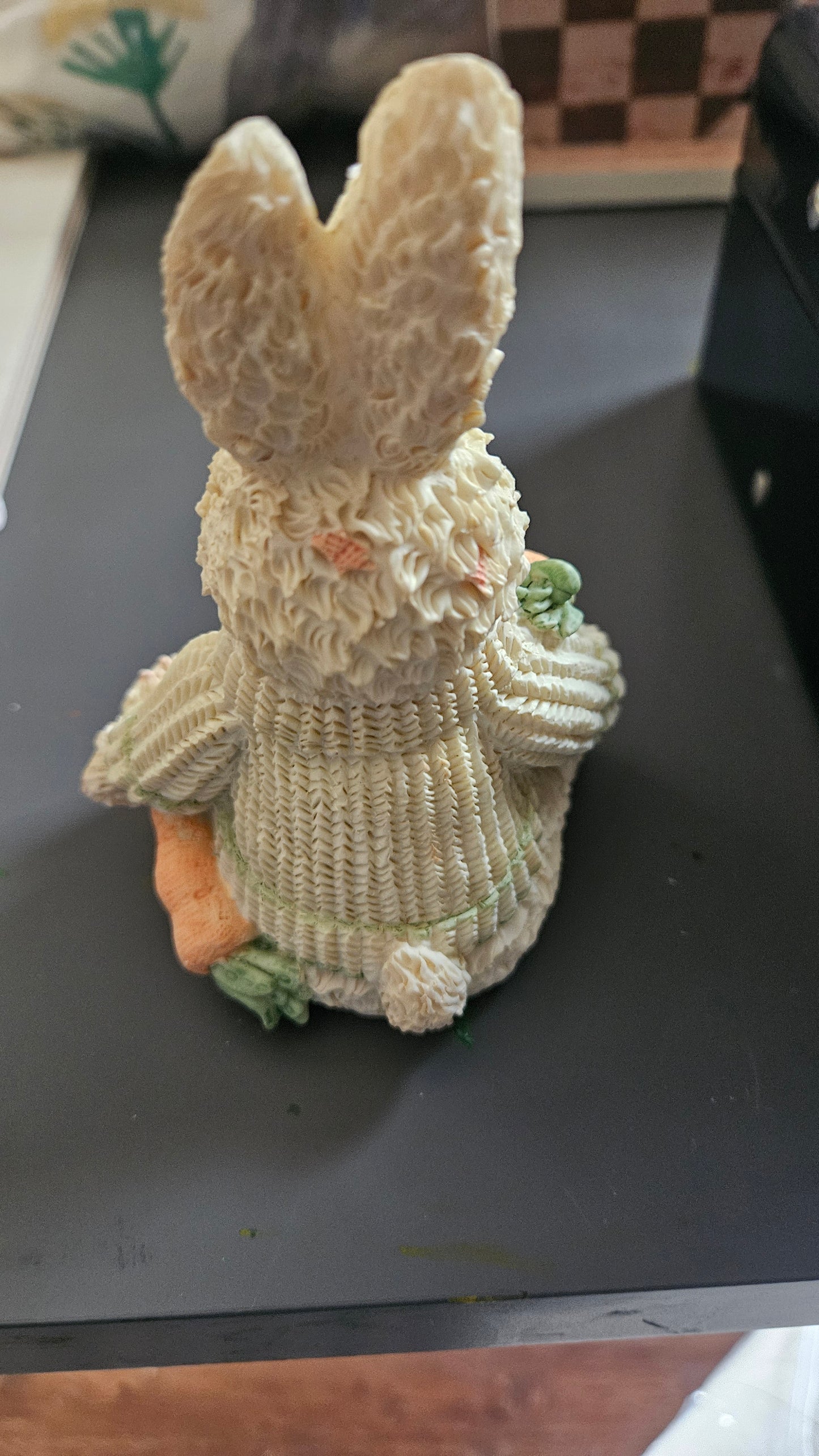 Ceramic bunny with carrot